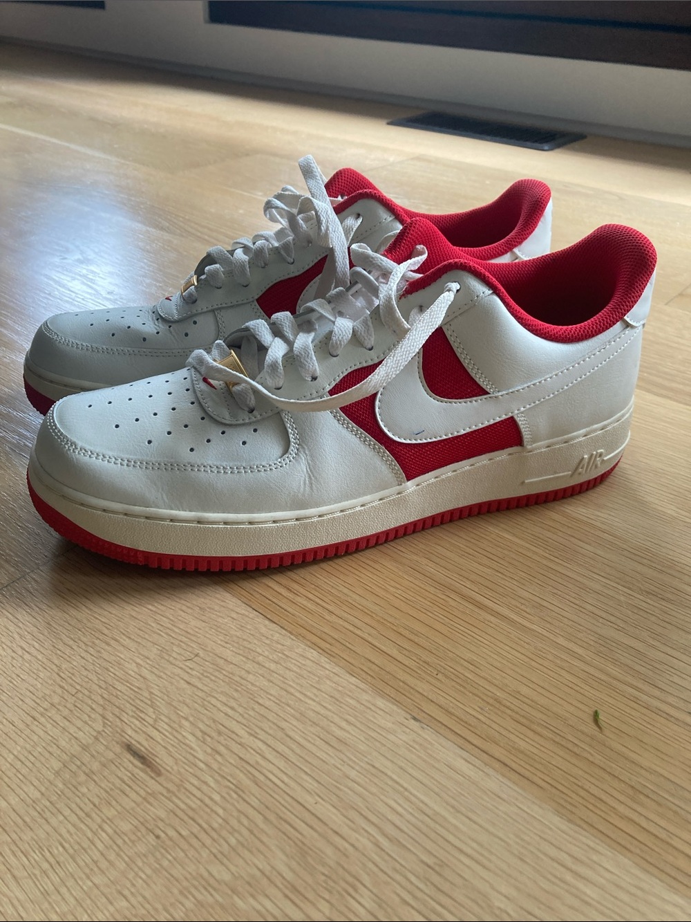 Men’s Nike Air Force 1 size 12